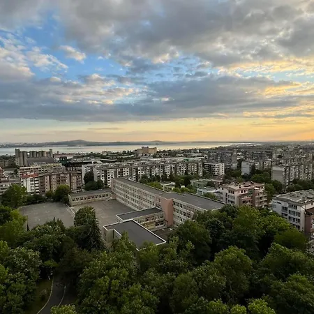 Διαμέρισμα Апартамент Панорама Славейков Μπουργκάς